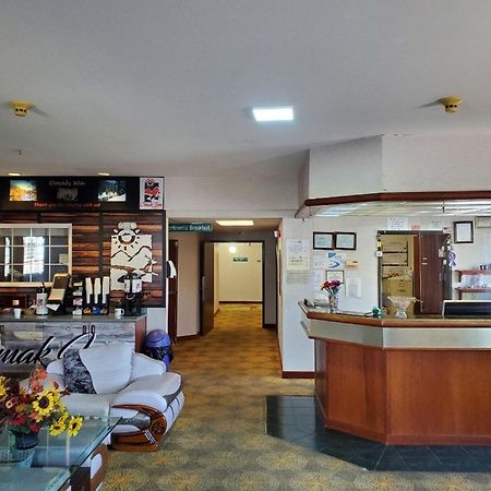 Omak Inn Ngoại thất bức ảnh